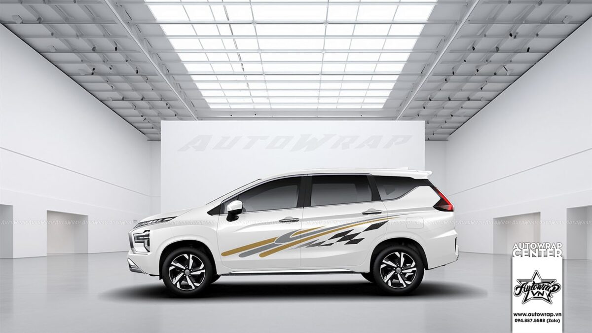 XP0015 Tem xe Mitsubishi Xpander Racing min