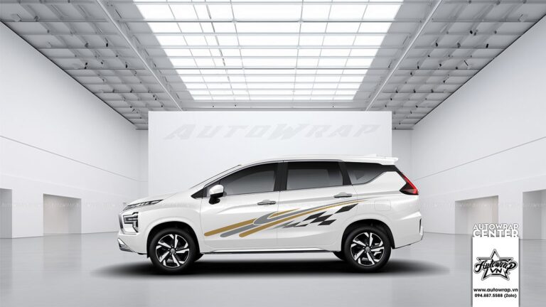 XP0015 Tem xe Mitsubishi Xpander Racing min